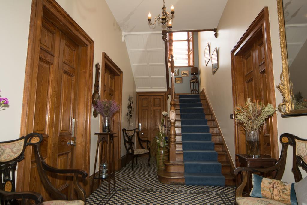 Camfield House Bed & Breakfast Терсо Екстериор снимка