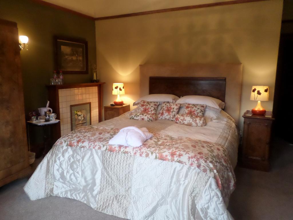 Camfield House Bed & Breakfast Терсо Стая снимка