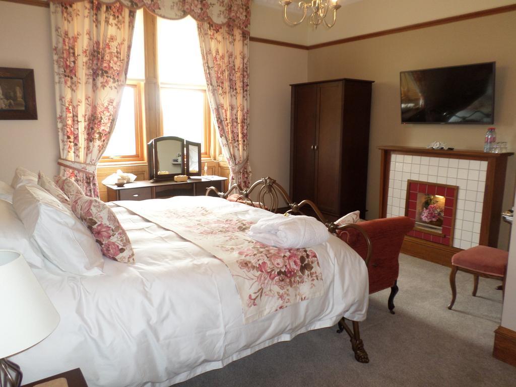 Camfield House Bed & Breakfast Терсо Стая снимка